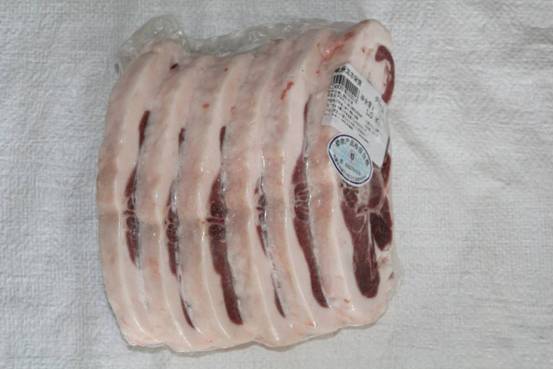 E:\網(wǎng)站有關的文件\會員單位\內蒙古伊德清真肉業(yè)食品有限公司產(chǎn)品\產(chǎn)品圖片_52359\產(chǎn)品圖片\羊背排.JPG