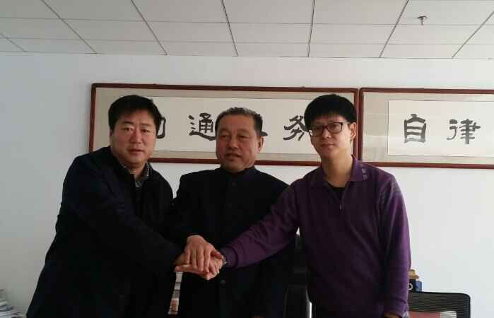 內(nèi)蒙古農(nóng)牧業(yè)產(chǎn)業(yè)化龍頭企業(yè)協(xié)會與內(nèi)蒙古拉卡拉支付有限公司、內(nèi)蒙古蒙優(yōu)匯電子商務(wù)有限公司簽署三方戰(zhàn)略框架合作協(xié)議——助力內(nèi)蒙古綠色農(nóng)畜產(chǎn)品“走出去”